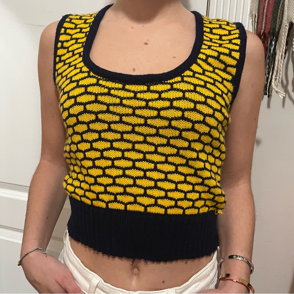 Vintage Honeycomb Knit Tank 🐝🐝💙💙
